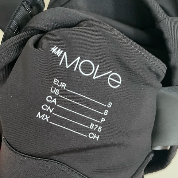 NWT H&M MOVE sports bra - Picture 2 of 3